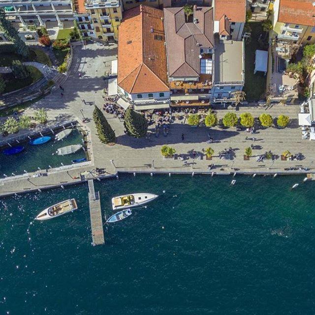 Hotel Diana Gardone Riviera Bagian luar foto