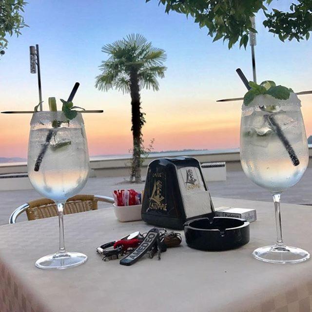 Hotel Diana Gardone Riviera Bagian luar foto